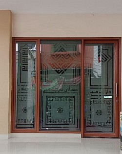 Pintu sliding singgle dan kaca mati serat kayu