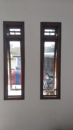 Jendela alumunium serat kayu